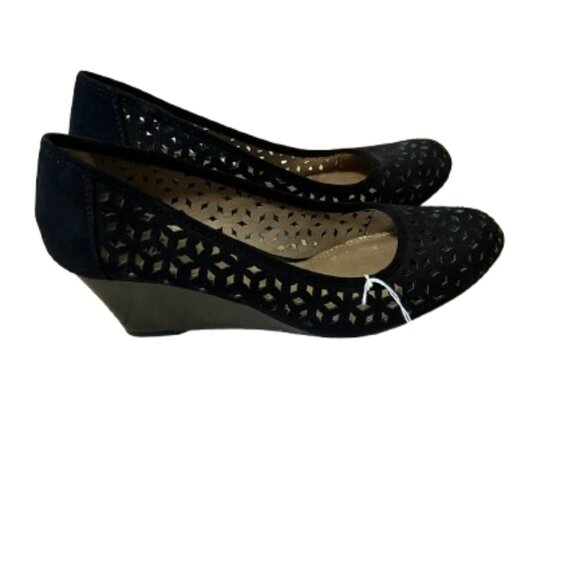 Fioni Black Cutout Patterned Wedge - 8.5 - Picture 3 of 4
